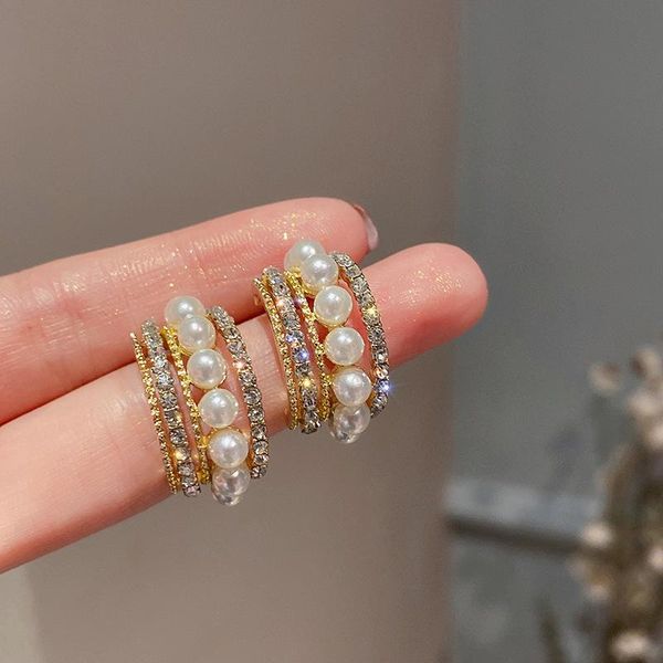stud korean rhinestone pearl c-shaped earrings for women 2021 fashion simplicity jewelry female elegant delicate, Golden;silver
stud korean rhinestone pearl c-shaped earrings for women 2021 fashion simplicity jewelry female elegant delicate, Golden;silver
