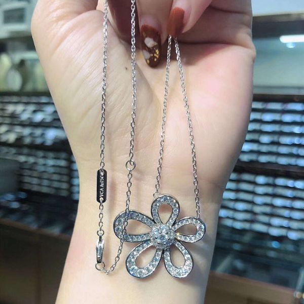 925 silver clover new sunflower necklace women's simple platinum full diamond petal pendant clavicle chain, Black
925 silver clover new sunflower necklace women's simple platinum full diamond petal pendant clavicle chain, Black