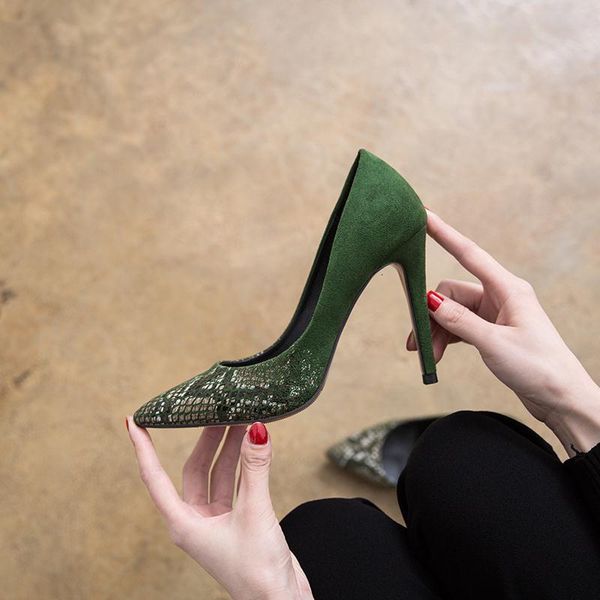 sandals 2021spring pointed shallow mouth stiletto single shoes banquet dress snake print large size small female wedding shoe b43v, Black
sandals 2021spring pointed shallow mouth stiletto single shoes banquet dress snake print large size small female wedding shoe b43v, Black