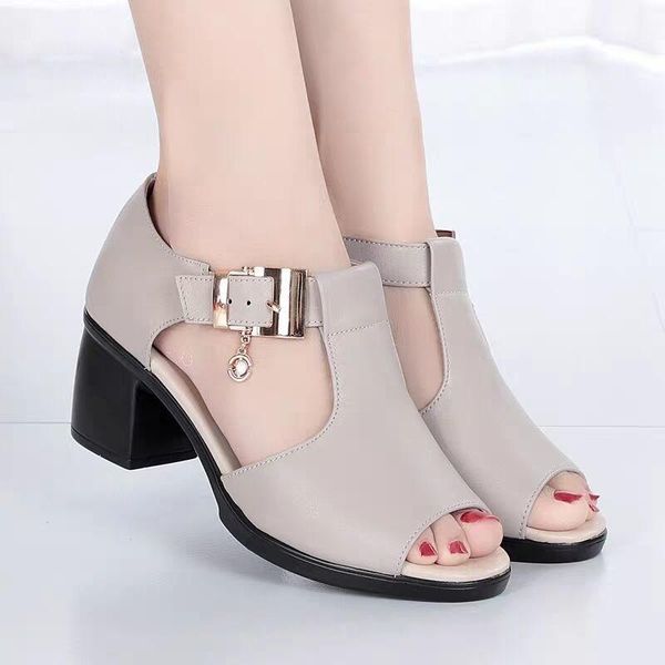 women sandals summer high heels fish mouth hollow roman thick with beaded anti skid plus size mom's shoes, Black
women sandals summer high heels fish mouth hollow roman thick with beaded anti skid plus size mom's shoes, Black