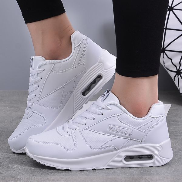 breathable leather lovers' sports shoes han chao fashion casual men's outdoor tourism shallow mouth shock absorption air cushion
breathable leather lovers' sports shoes han chao fashion casual men's outdoor tourism shallow mouth shock absorption air cushion