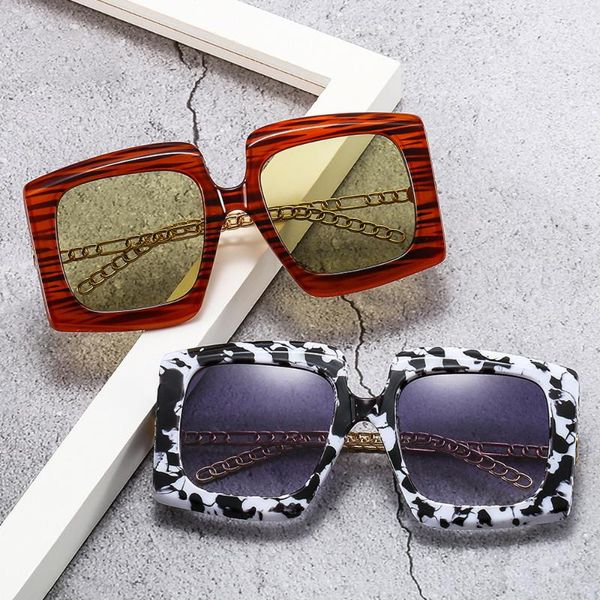 sunglasses trendy vintage oversized frame women's retro big tinted color lens men's sun glasses unique fashion 2021 goggle, White;black
sunglasses trendy vintage oversized frame women's retro big tinted color lens men's sun glasses unique fashion 2021 goggle, White;black