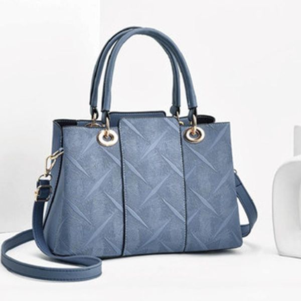 fashion leather bag large capacity portable messenger single shoulder mother hand cosmetic bags & cases
fashion leather bag large capacity portable messenger single shoulder mother hand cosmetic bags & cases