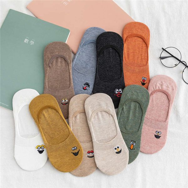 sesame street expression embroidery women's socks pure cotton invisible personality trend cartoon smiling face short pairs, Black;white
sesame street expression embroidery women's socks pure cotton invisible personality trend cartoon smiling face short pairs, Black;white