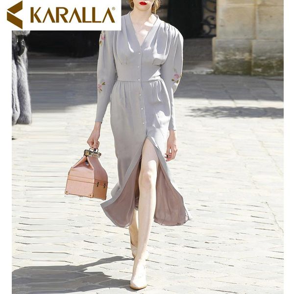 casual dresses arrival elegant retro court style v-collar single-breasted dress women puff sleeve c418, Black;gray
casual dresses arrival elegant retro court style v-collar single-breasted dress women puff sleeve c418, Black;gray