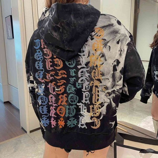 ch * 21 early autumn heavy industry tie dyeing gradient back color diamond sanskrit hooded women, Black
ch * 21 early autumn heavy industry tie dyeing gradient back color diamond sanskrit hooded women, Black