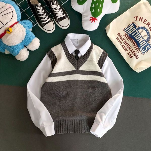 harajuku casual sweater men 2021 autumn knitted v-ne loose striped color matching short pullover sweater vest men vests, Black
harajuku casual sweater men 2021 autumn knitted v-ne loose striped color matching short pullover sweater vest men vests, Black