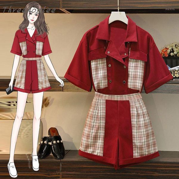 plus size women's 2021 summer fashion korean casual 2 piece set patchwork turn-down collar shirt and wide leg shorts suit tracksuits, Gray
plus size women's 2021 summer fashion korean casual 2 piece set patchwork turn-down collar shirt and wide leg shorts suit tracksuits, Gray
