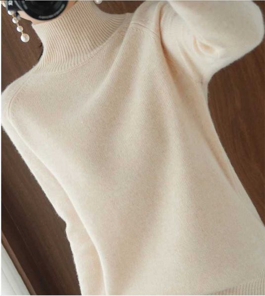 women's sweaters winter solid color cashmere high neck knitted inner sweater women short bottoming net red all-match, White;black
women's sweaters winter solid color cashmere high neck knitted inner sweater women short bottoming net red all-match, White;black