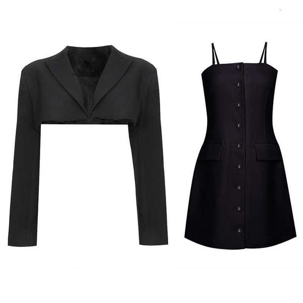 have sa to a second ant waist fashionable tibetan meat two color suit coat white suspender skirt, Black;gray
have sa to a second ant waist fashionable tibetan meat two color suit coat white suspender skirt, Black;gray