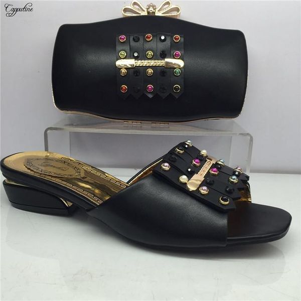 dress shoes coming black medium heel african and bag nice with handbag for lady gy20, height 4cm
dress shoes coming black medium heel african and bag nice with handbag for lady gy20, height 4cm