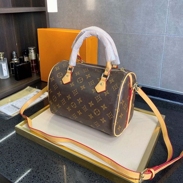 Classic Brown Luxury High quality Handbag Totes designers women shoulder bag handbags hobo purses lady crossbody channel tote, Dust bag
Classic Brown Luxury High quality Handbag Totes designers women shoulder bag handbags hobo purses lady crossbody channel tote, Dust bag