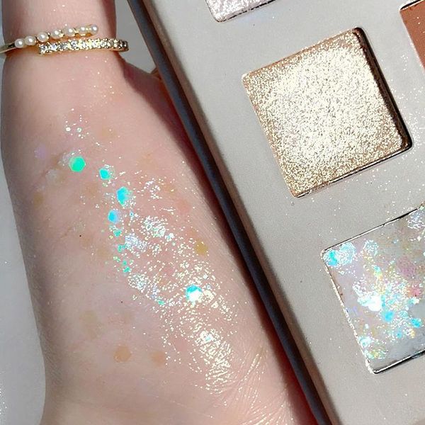 eye shadow 18 colors professional eyeshadow palette matte shimmering naturally long lasting no smudging waterproof earth color
eye shadow 18 colors professional eyeshadow palette matte shimmering naturally long lasting no smudging waterproof earth color