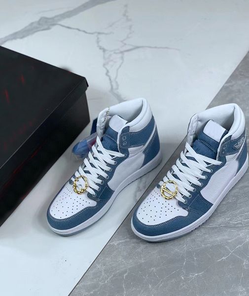 1 high og denim mens womens shoes wmns 1s white worn blue-metallic gold outdoor running sports basketball sneakers dm9036-104 with original
1 high og denim mens womens shoes wmns 1s white worn blue-metallic gold outdoor running sports basketball sneakers dm9036-104 with original