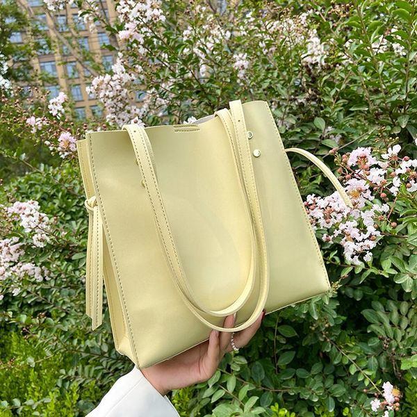 evening bags solid color shoulder bag fashion tide brand woman tote luxury underarm pack female designer simple shopping purse
evening bags solid color shoulder bag fashion tide brand woman tote luxury underarm pack female designer simple shopping purse
