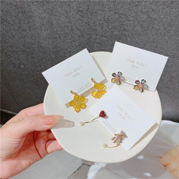 stud korean style cute small flower earrings for women fashion sweet asymmetry bear heart wholesale jewelry, Golden;silver 
stud korean style cute small flower earrings for women fashion sweet asymmetry bear heart wholesale jewelry, Golden;silver
