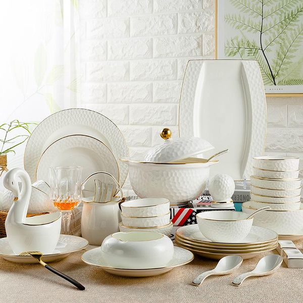 jingdezhen bone porcelain tableware dishes set ceramic bowl 28 head water cube tracing gold chinese gifts & plates
jingdezhen bone porcelain tableware dishes set ceramic bowl 28 head water cube tracing gold chinese gifts & plates