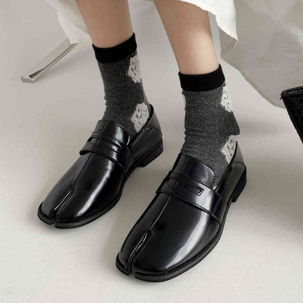 trend split-toe style dign women casual shoes slip-on black pu mid heel ladi office pumps student girls platform
trend split-toe style dign women casual shoes slip-on black pu mid heel ladi office pumps student girls platform