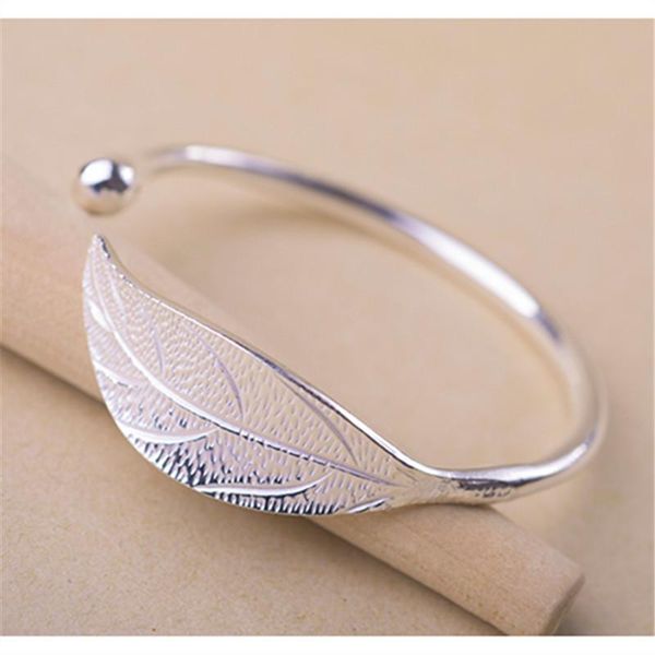 bangle fashion silver color leaf charm bracelets & bangles for women adjustable pulseira feminina sl206, Black
bangle fashion silver color leaf charm bracelets & bangles for women adjustable pulseira feminina sl206, Black