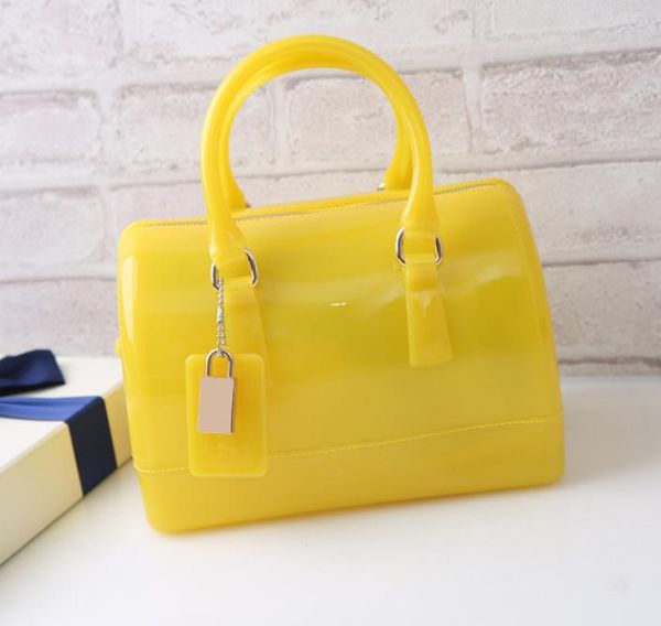 2020 new portable messenger bag trend color contrast mini shell transparent beach color jelly bag11, Red;black
2020 new portable messenger bag trend color contrast mini shell transparent beach color jelly bag11, Red;black