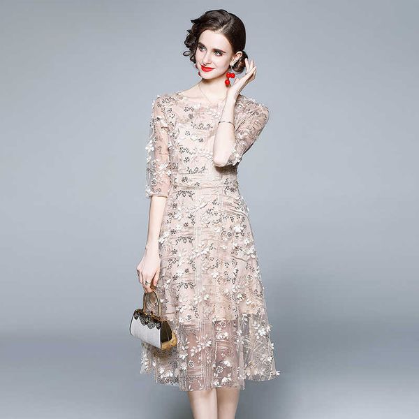 summer runway women's lace gauze half sleeve voile splice sequins floral embroidery female retro mesh dress vestido 210529, Black;gray
summer runway women's lace gauze half sleeve voile splice sequins floral embroidery female retro mesh dress vestido 210529, Black;gray