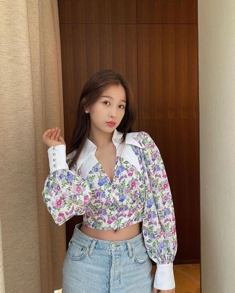 women's blouses & shirts girl party flower print low cut v neck lantern sleeve crop women shirt spring chemise femme chemisier blus, White
women's blouses & shirts girl party flower print low cut v neck lantern sleeve crop women shirt spring chemise femme chemisier blus, White