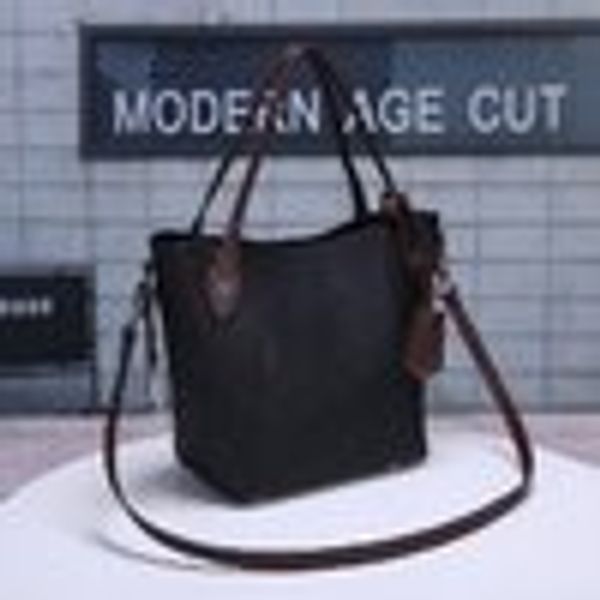 libobo6_1 biur m54350 backpacks handbags iconic handles shoulder bags totes cross body bag clutches evening oxidized leather business, Red;black
libobo6_1 biur m54350 backpacks handbags iconic handles shoulder bags totes cross body bag clutches evening oxidized leather business, Red;black