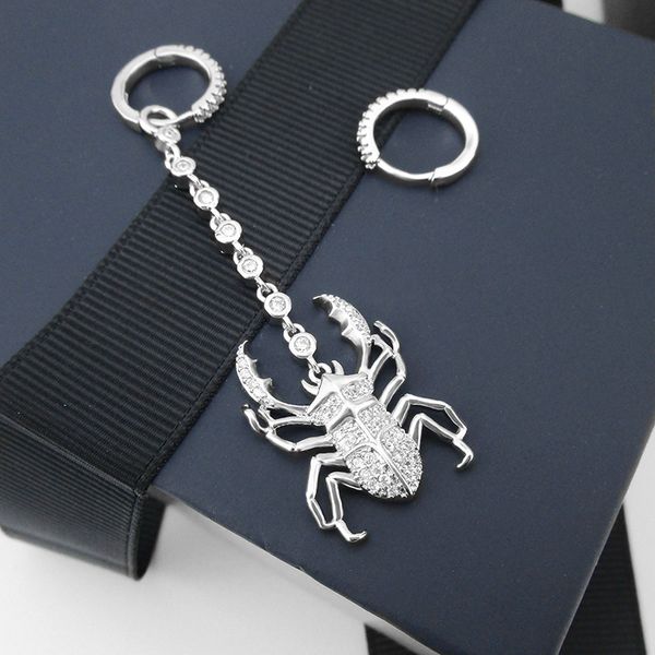 umgodly luxury brand asymmetric scorpion full cubic zirconia beetle drop earrings silver color women party jewelry
umgodly luxury brand asymmetric scorpion full cubic zirconia beetle drop earrings silver color women party jewelry