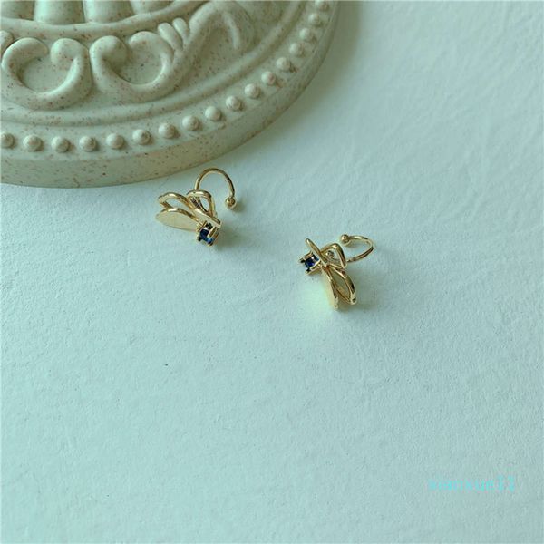 ins wind zircon fairy forest butterfly blue crystal earrings simple small nail earbone clip female, Silver
ins wind zircon fairy forest butterfly blue crystal earrings simple small nail earbone clip female, Silver