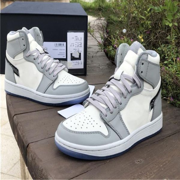 special edition jumpman 1 1s fashion joint shoes 36--47.5 high luxury mens womens trainers luxurys full basketball quality sneakers imci, Black
special edition jumpman 1 1s fashion joint shoes 36--47.5 high luxury mens womens trainers luxurys full basketball quality sneakers imci, Black
