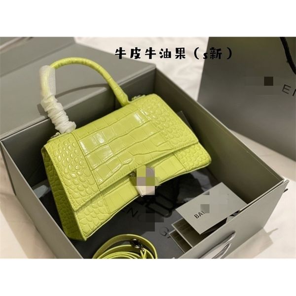 b hand bags women luxurys spring and summer new products star same leather hourglass bag crocodile one shoulder messenger zmm
b hand bags women luxurys spring and summer new products star same leather hourglass bag crocodile one shoulder messenger zmm
