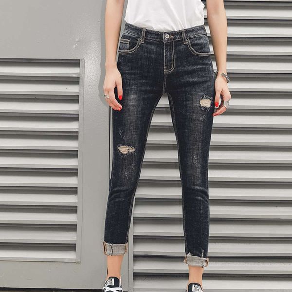 2773 early autumn new korean slim middle waist pierced jeans pencil pants han fan leggings, Black;white
2773 early autumn new korean slim middle waist pierced jeans pencil pants han fan leggings, Black;white
