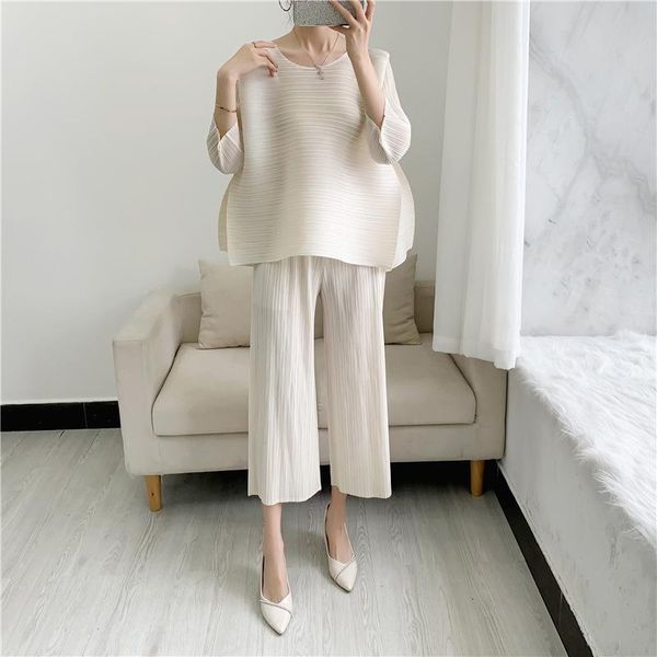 women's two piece pants autumn miyak pleated loose 2 sets women round neck irregular elastic waist wide leg pant casual large size clot, White
women's two piece pants autumn miyak pleated loose 2 sets women round neck irregular elastic waist wide leg pant casual large size clot, White