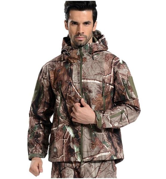 men's jackets soft shell tactical jacket men waterproof windbreaker fleece coat hunt clothes camouflage army military, Black;brown
men's jackets soft shell tactical jacket men waterproof windbreaker fleece coat hunt clothes camouflage army military, Black;brown