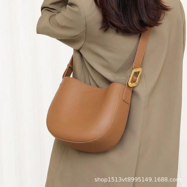 evening bags bag women's autumn and winter large capacity single shoulder leather messenger
evening bags bag women's autumn and winter large capacity single shoulder leather messenger