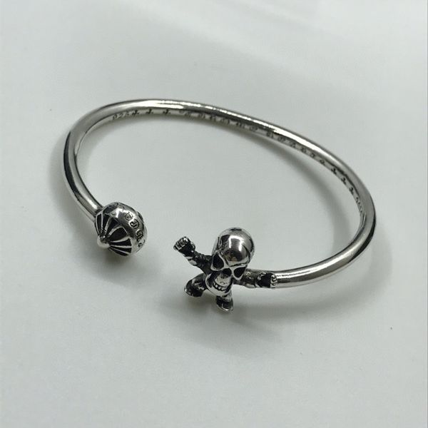 factory wholesale seiko ch croix wo skull open and women's punk style versatile bracelet hea/rtsch/rome
factory wholesale seiko ch croix wo skull open and women's punk style versatile bracelet hea/rtsch/rome
