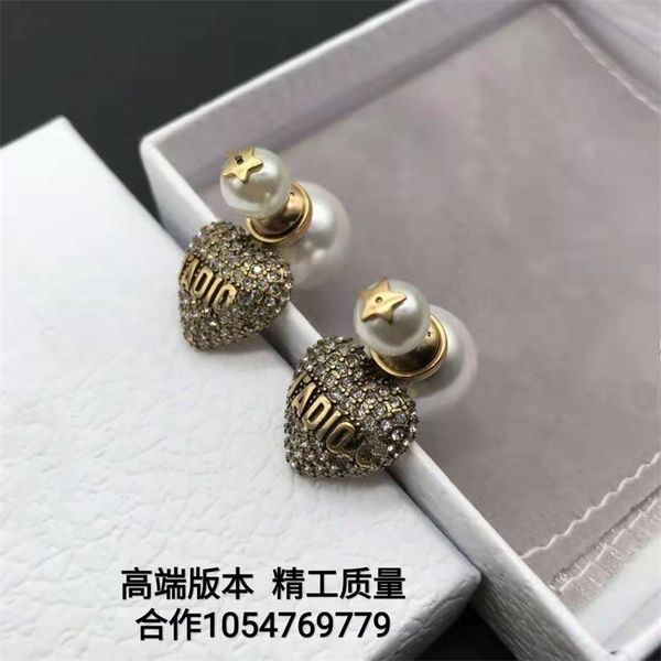 2021 new designer family earrings autumn and winter love letter pearl earrings women's fashion creative personality, Golden
2021 new designer family earrings autumn and winter love letter pearl earrings women's fashion creative personality, Golden