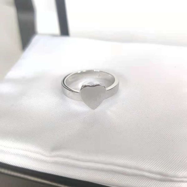 selling heart ring silver plated couple romantic trend fashion jewelry supply wholesale
selling heart ring silver plated couple romantic trend fashion jewelry supply wholesale