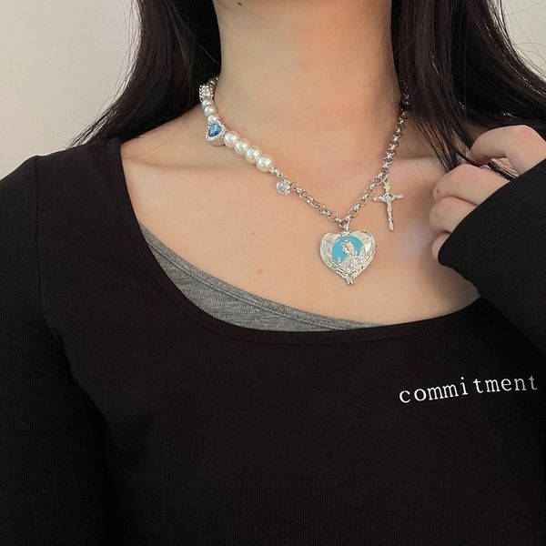 design sense small crowd love virgin mary pearl splicing cross clavicle chain necklace women's net red, Black
design sense small crowd love virgin mary pearl splicing cross clavicle chain necklace women's net red, Black