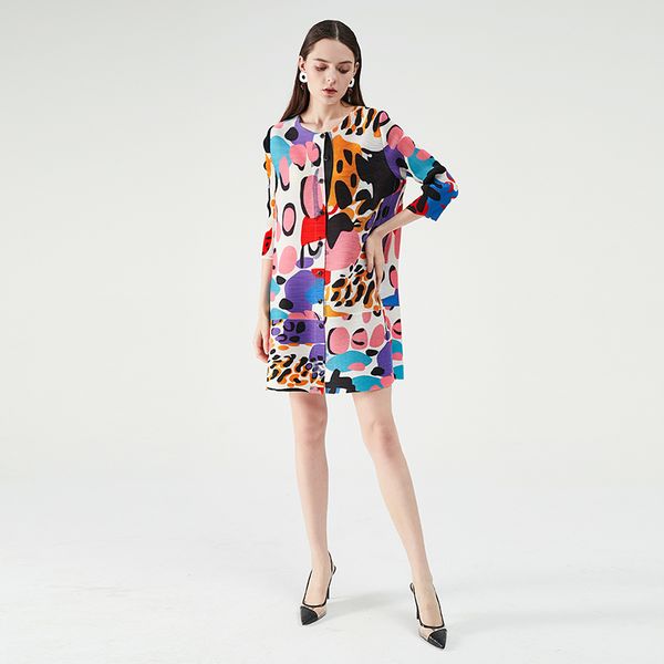 miyake plissados woman leopard florid plus size cardigan elegant summer dress 5287, Black;gray
miyake plissados woman leopard florid plus size cardigan elegant summer dress 5287, Black;gray