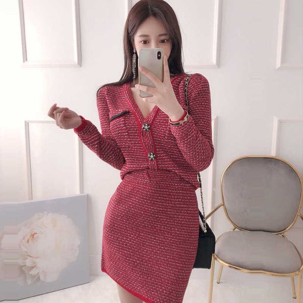 women single-breasted button knit cardigans+high wasit pencil skirts 2piece set spring skirt suits 210529, White
women single-breasted button knit cardigans+high wasit pencil skirts 2piece set spring skirt suits 210529, White