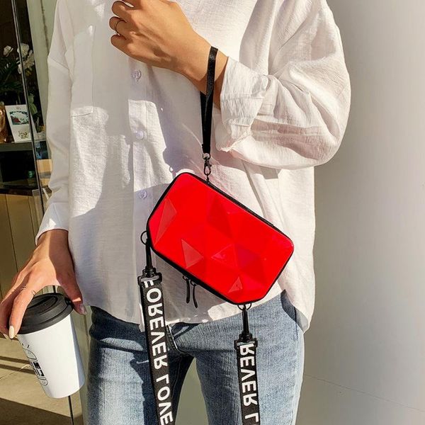 evening bags diamond pattern handbag women shoulder bag 2021 fashion pvc hard small suitcase luxury designer box crossbody lady purse
evening bags diamond pattern handbag women shoulder bag 2021 fashion pvc hard small suitcase luxury designer box crossbody lady purse