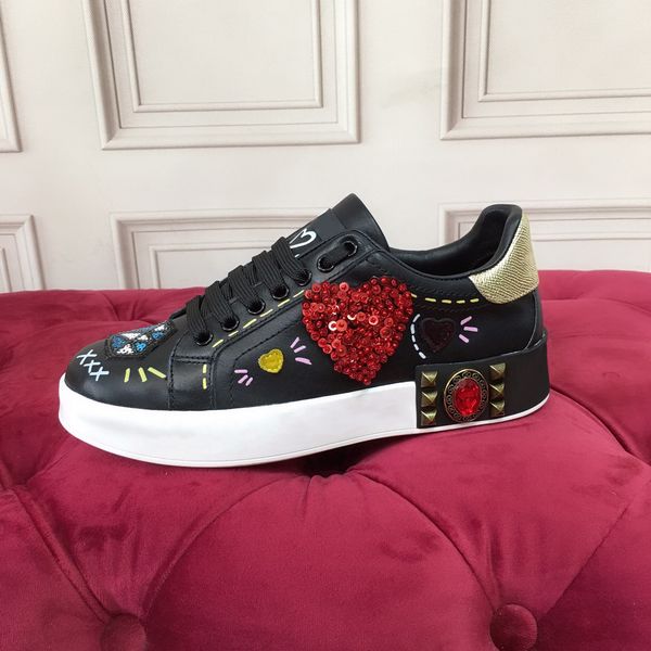designer high-quality fashion casual couple shoes, printed elements, dynamic and versatile, comfortable ,wear-resistant, Black
designer high-quality fashion casual couple shoes, printed elements, dynamic and versatile, comfortable ,wear-resistant, Black