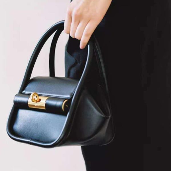 evening bags designer personalized lock handbag fashion brand handle soft female crossbody bag casual
evening bags designer personalized lock handbag fashion brand handle soft female crossbody bag casual
