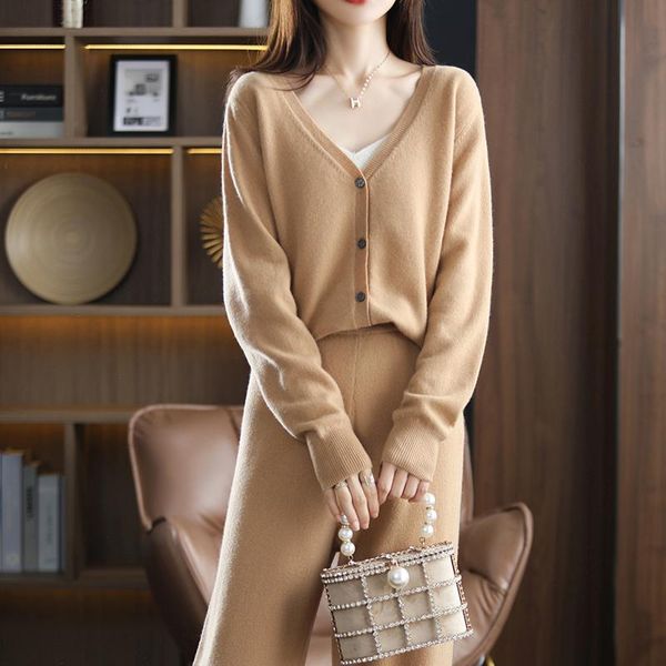 women's two piece pants 100% pure wool 2 sets women tracksuit v neck cardgian&high waist loose soft chic kntited sweater outwear lady w, White
women's two piece pants 100% pure wool 2 sets women tracksuit v neck cardgian&high waist loose soft chic kntited sweater outwear lady w, White