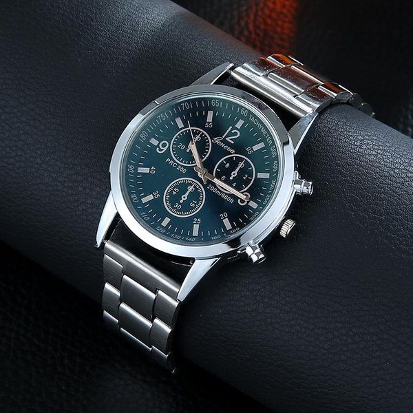 wristwatches style steel belt men watch quartz three eye six stitches fashion alloy men's, Slivery;brown
wristwatches style steel belt men watch quartz three eye six stitches fashion alloy men's, Slivery;brown