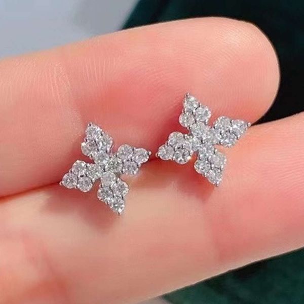 fashion simple leaf flower zircon earrings elegant lady
fashion simple leaf flower zircon earrings elegant lady