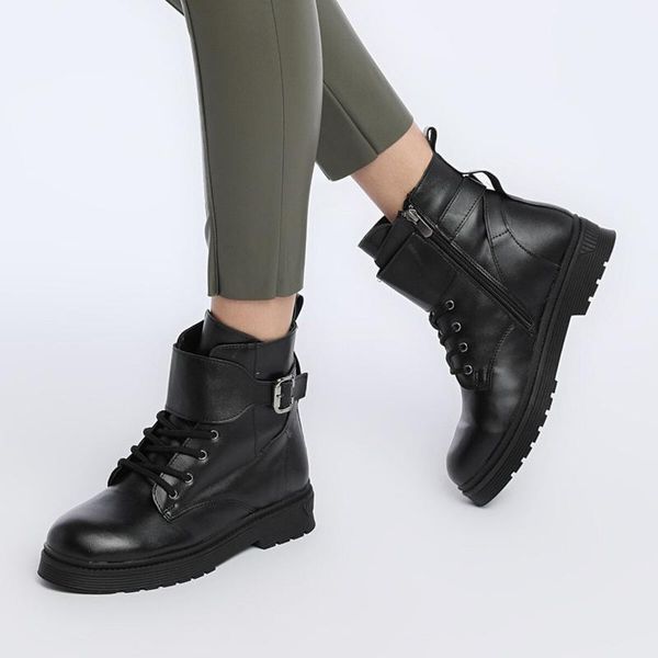 boots angela black women