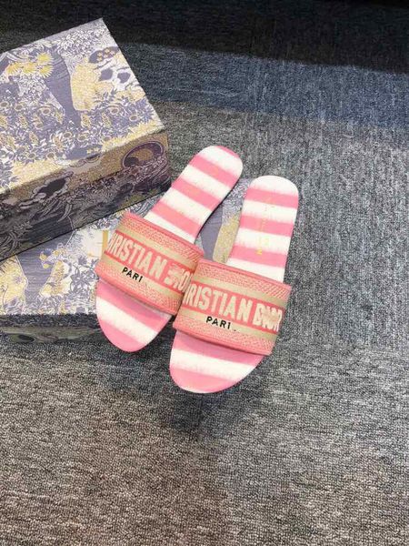 net red 2021 new summer d-letter slippers for women 01da zmm, Black 
net red 2021 new summer d-letter slippers for women 01da zmm, Black