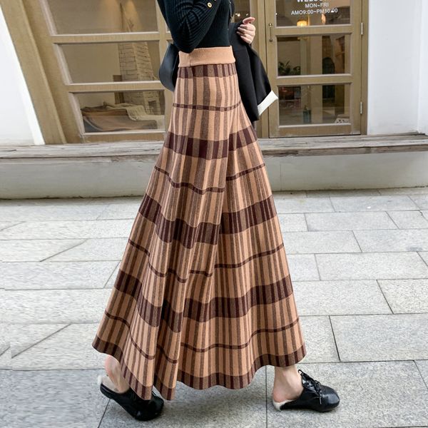 skirts knitted half 2021 autumn winter medium length a-line high waist plaid small fragrant wool umbrella skirt, Black
skirts knitted half 2021 autumn winter medium length a-line high waist plaid small fragrant wool umbrella skirt, Black